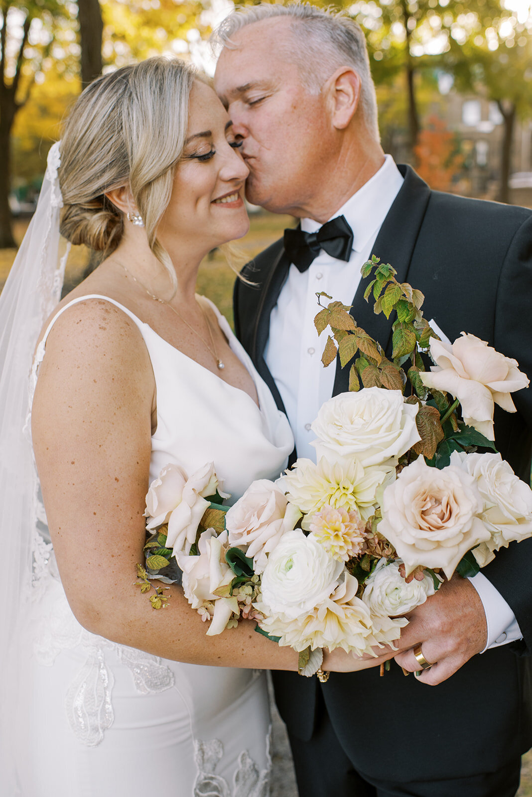 minted-photography-okanagan-kelowna-destination-wedding-photographer-rick-maria-wedding-fairmont-chateau-frontenac-quebec-41