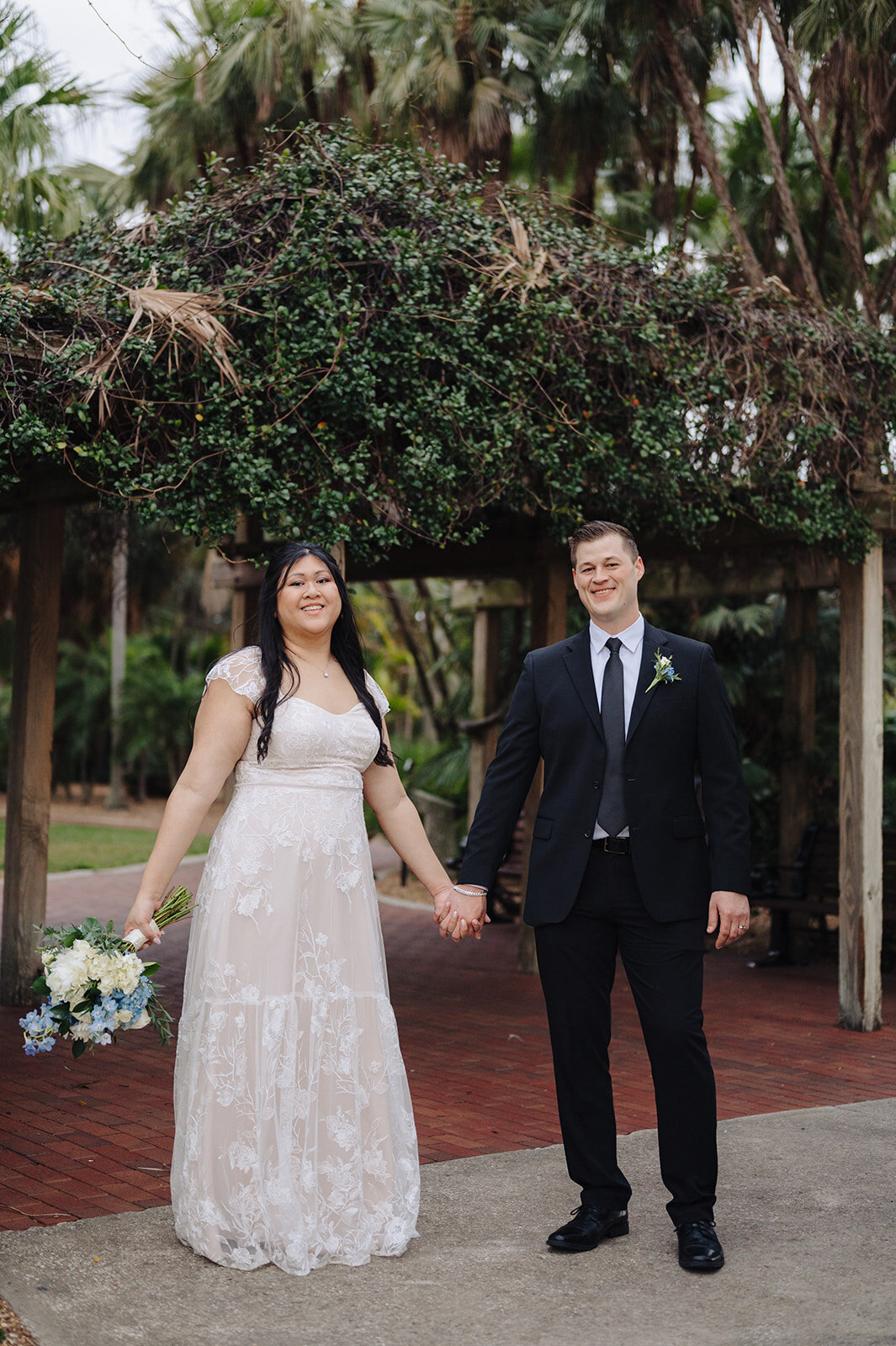 arron-mcneile-photo-gizella-kopsick-park-elopement-chantilly-chic-celebrations-8