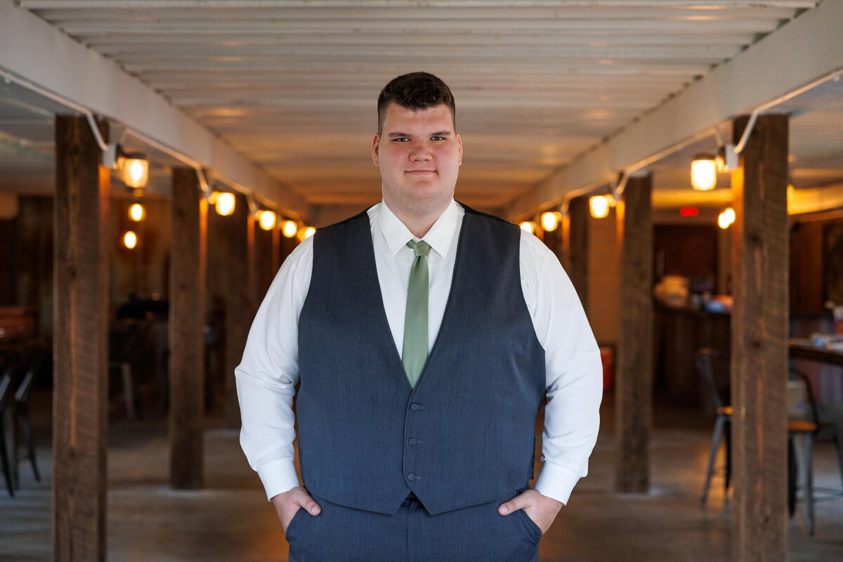 5-RaeganLiam-Wedding-Photographer-St-Cloud-Brainerd-MN-MindiJenningsPhotography