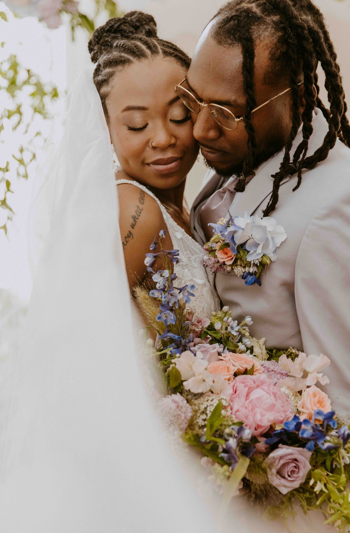 WHIMSICAL-GARDEN-WEDDING-SAVANNAH-BOTTLE-WORKS-BAREFOOT-ROYALTY-PHOTOGRAPHY146