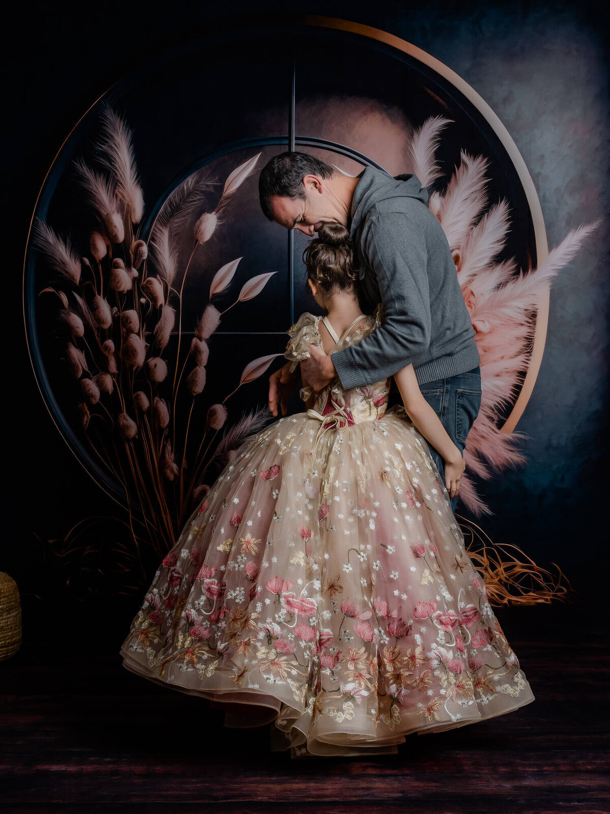 Daddy and daughter dance in photos with Prescott family photographer Melissa Byrne