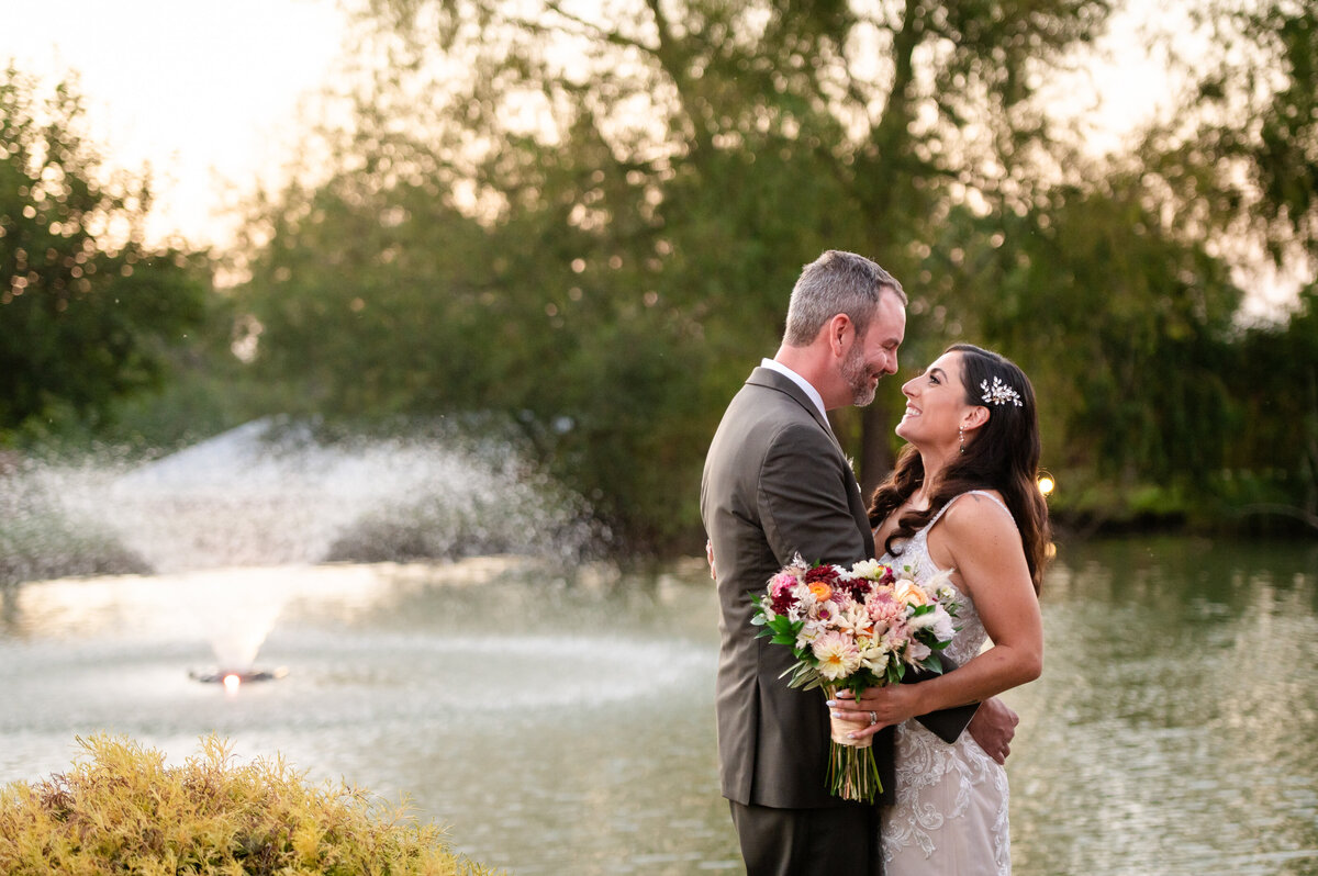 sarah-oberheim-photography-best-st-louis-wedding-photographer-near-me-wright-city-wedding-photographer-cedar-lake-cellars-wedding-photographer14
