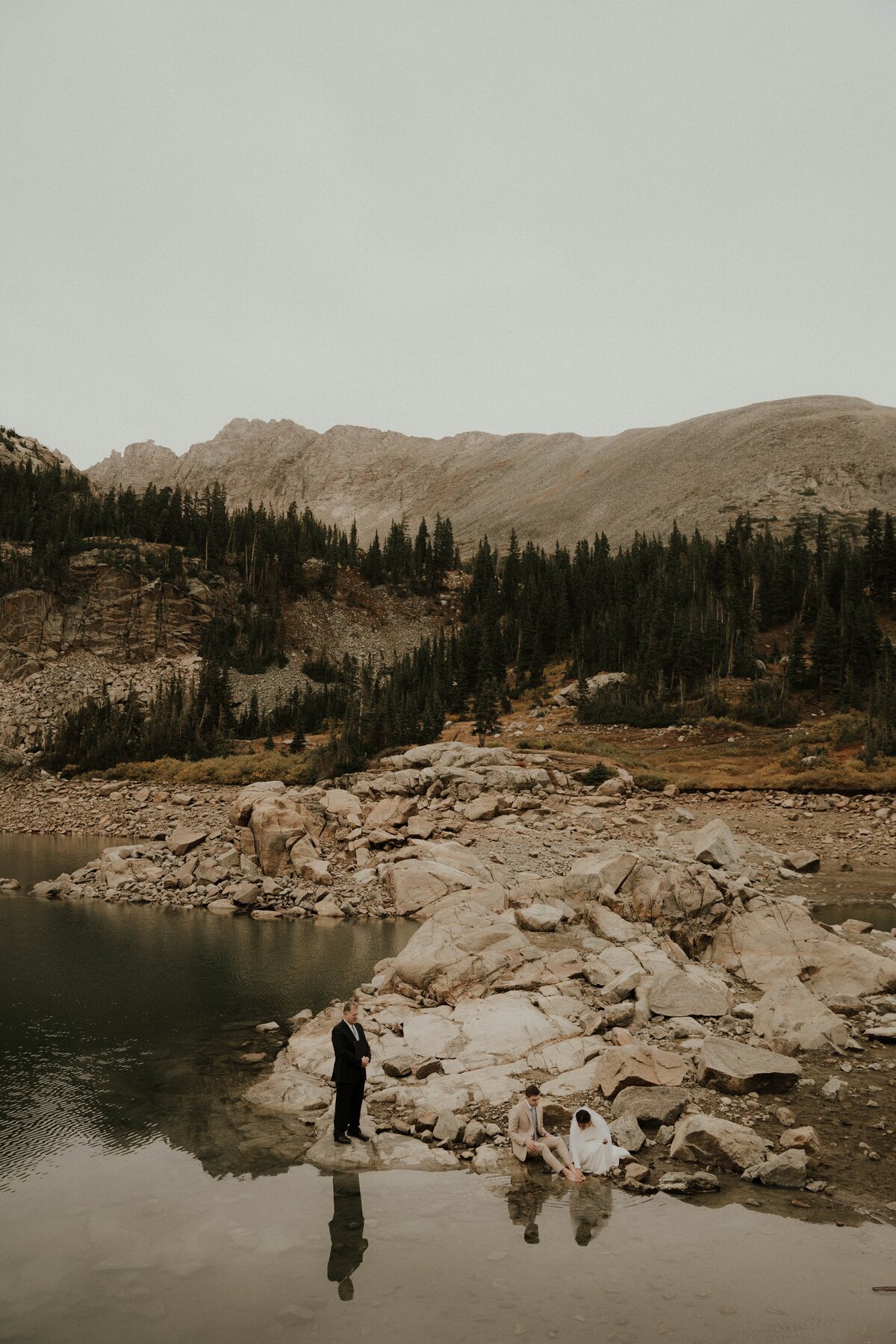 andres-molina-E0TVx8VA0oo-unsplash