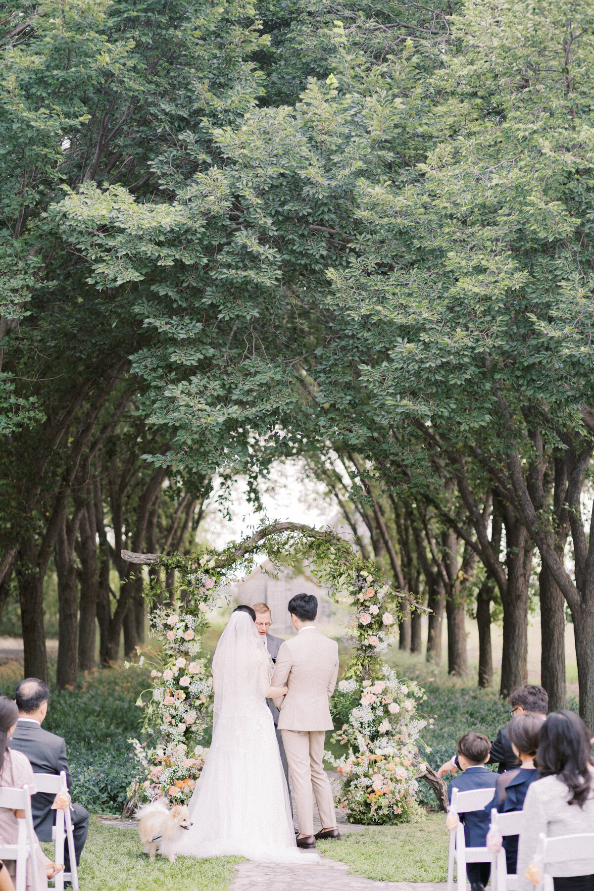 floral-and-field-design-bespoke-wedding-floral-styling-calgary-alberta-yoon-taesuk-2-68