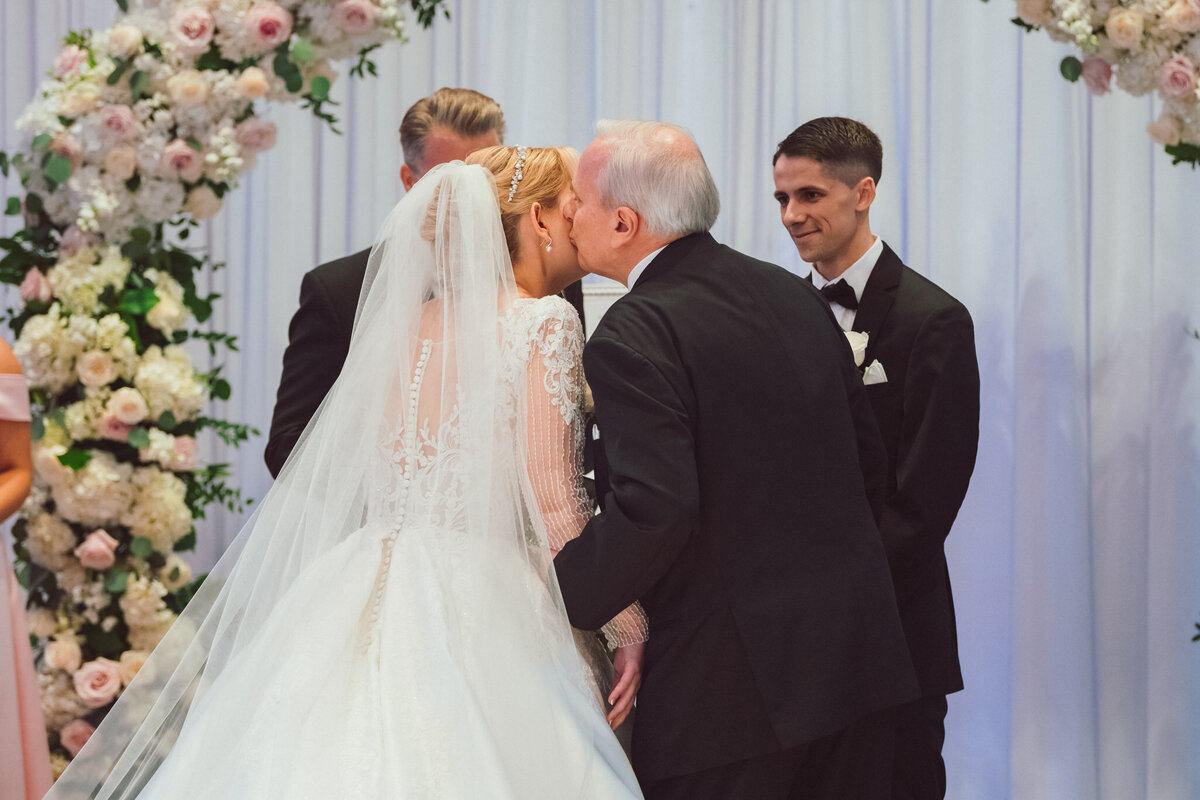 250613-Laura&Alex-Wedding-TheLegacyCastle-PomptonPlains-NJ-Previews-Web-174