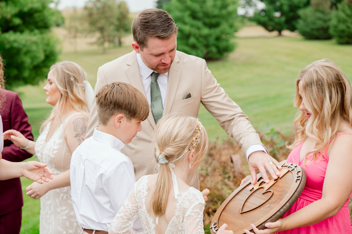 134-Wedding Family Portrai Highlights-DSC_3444-Wedding Photography- St Cloud MN- Central MN, Nicole Hollenkamp