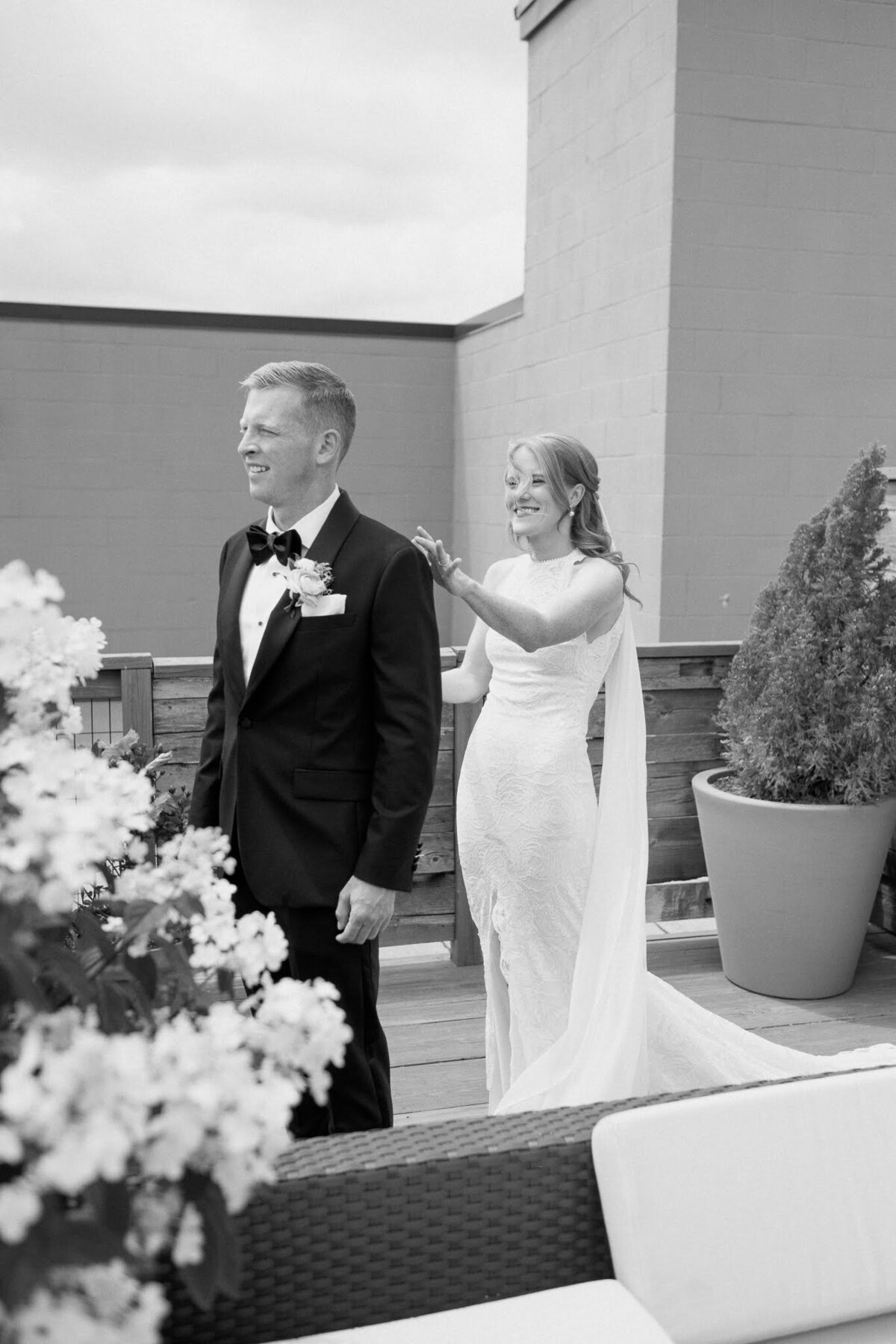 Nichole-Babiez-Photography-07.15.2023-Artifact-events-downtown-chicago-montrose-pointe-bird-sanctuary-wedding-photos-candid-luxury-fall-destination-10