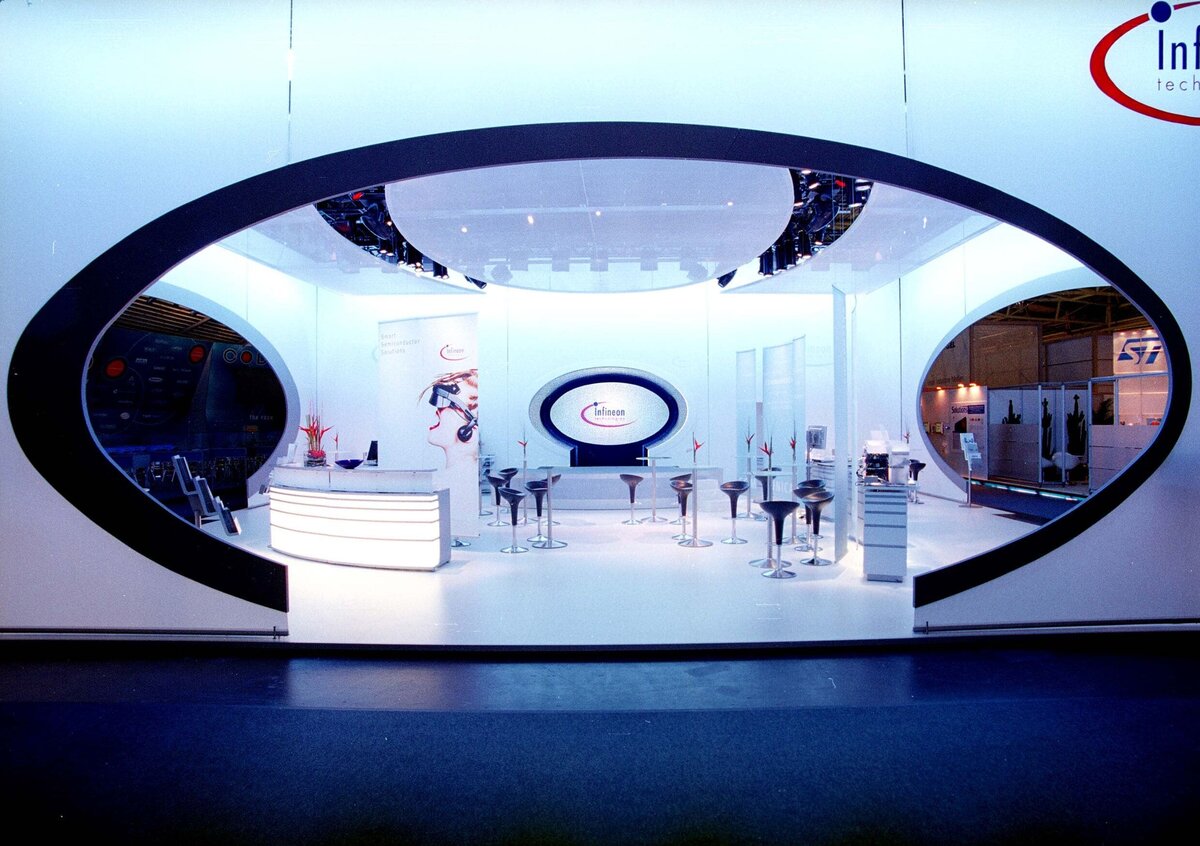 booth_front_infineon_b (1)-min