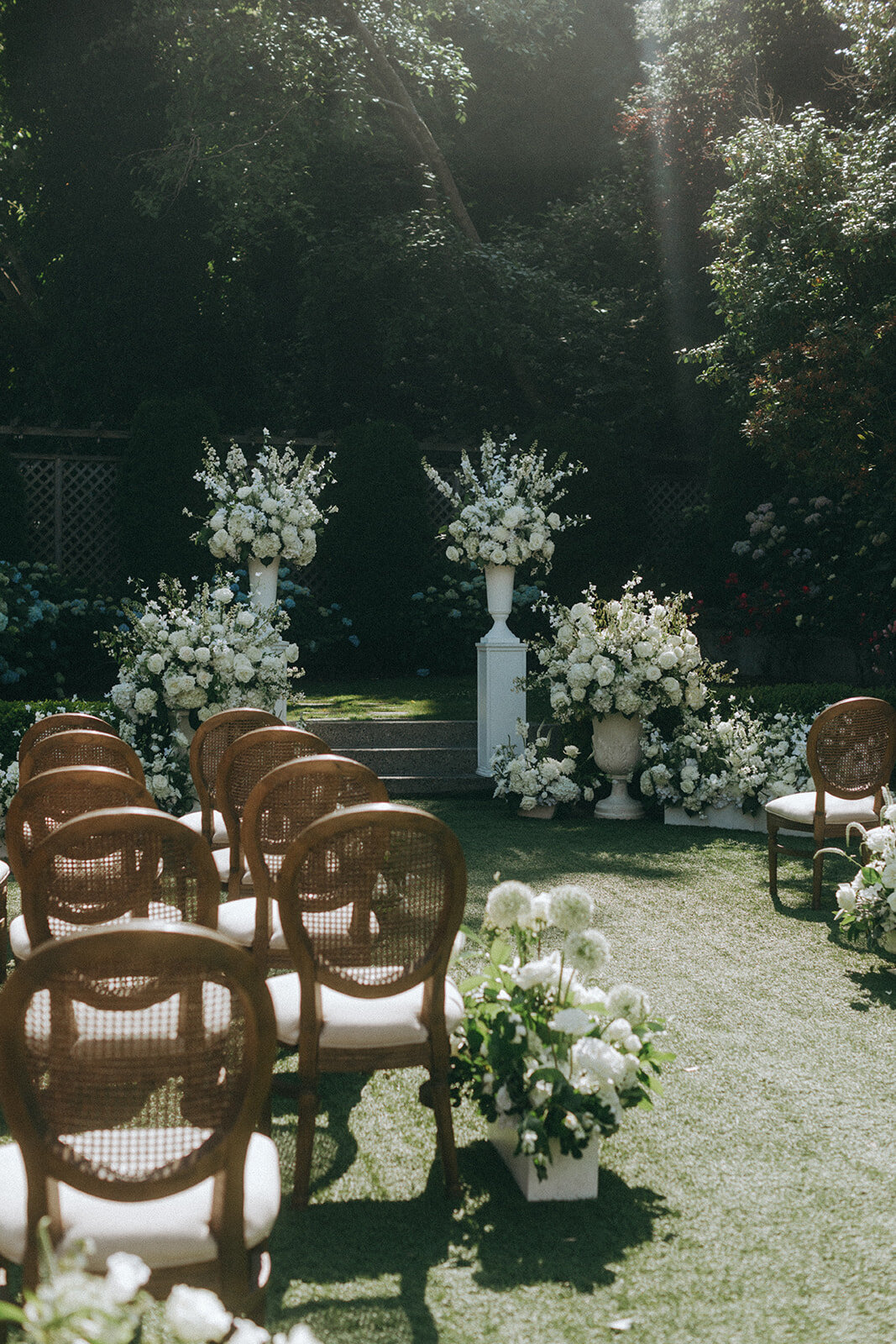 White-Admirals-House-Wedding-FLORA-NOVA-DESIGN-SEATTLE-00028