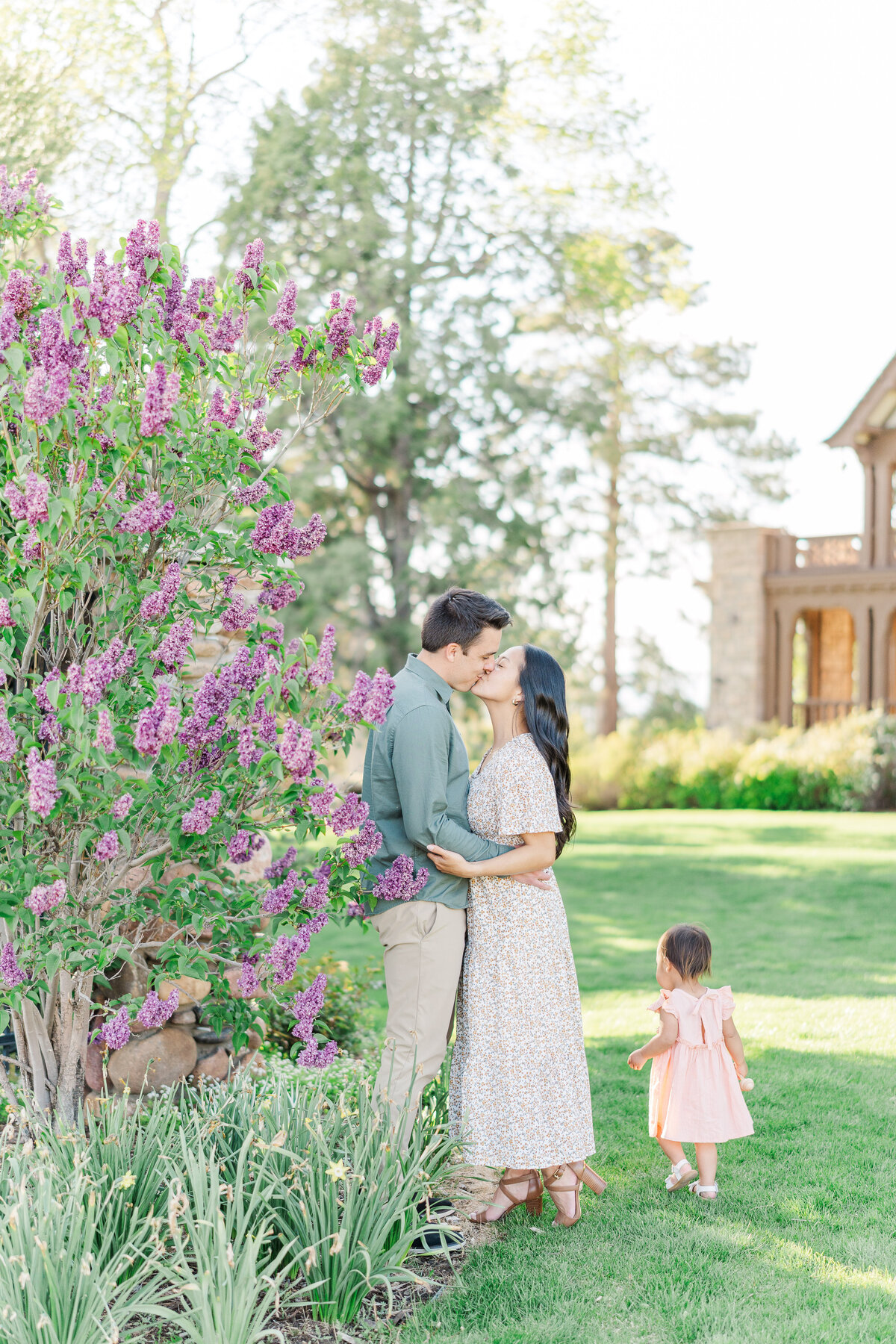 Spring Lilac Family Portraits Highlands Ranch Mansion Flowers Romantic Light and Airy Elena Spraguer Photography0039