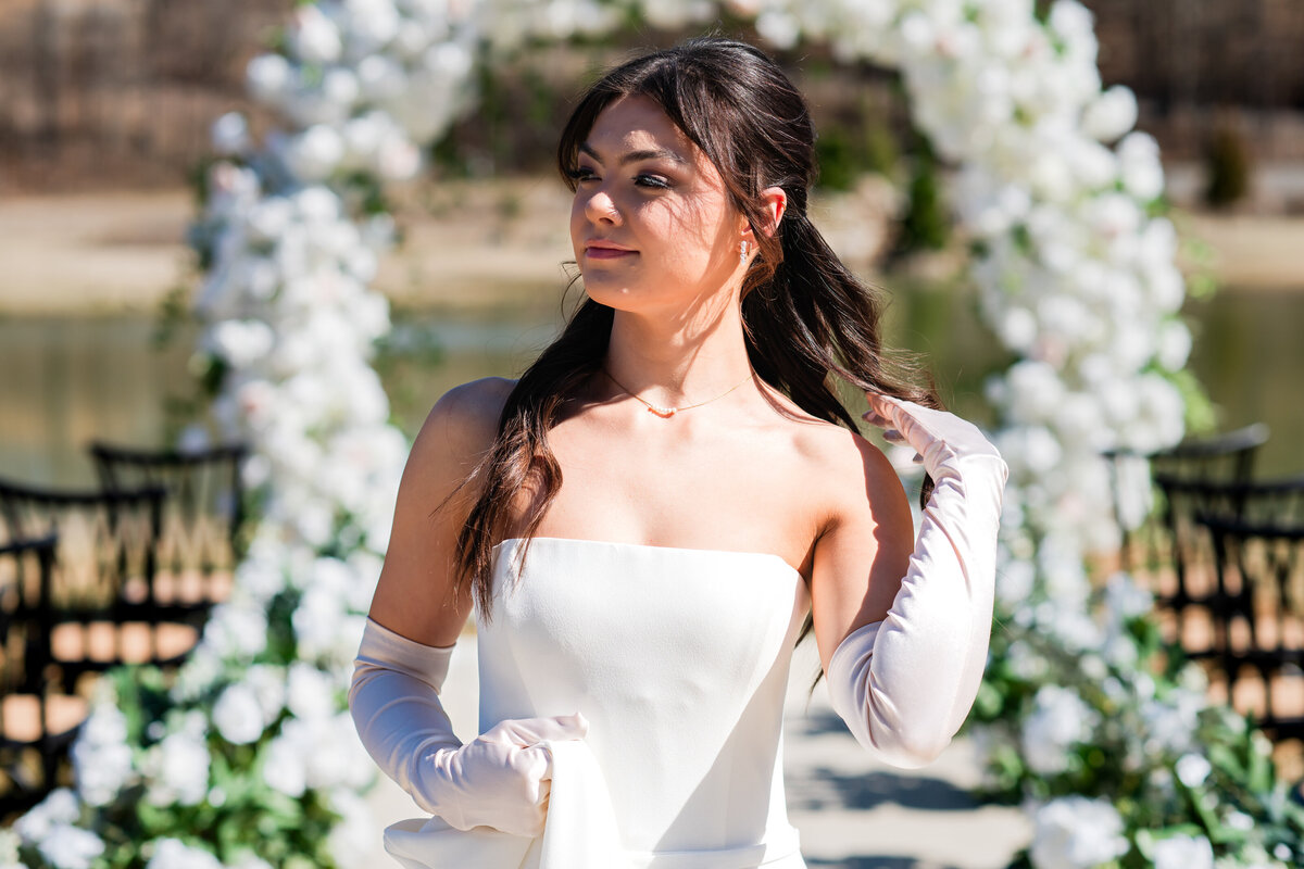 2025_PixelsandWood_JodieBrim_brideGroom-13