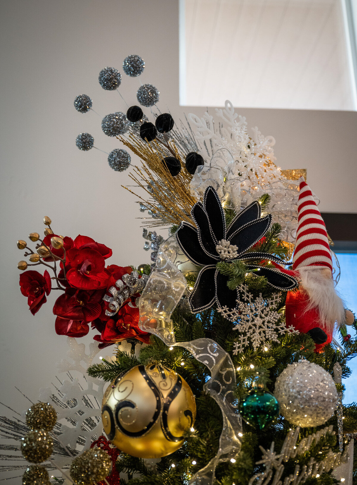Interiors-by-Bethany-Professional-Christmas-Decor-Colorado-Springs-41