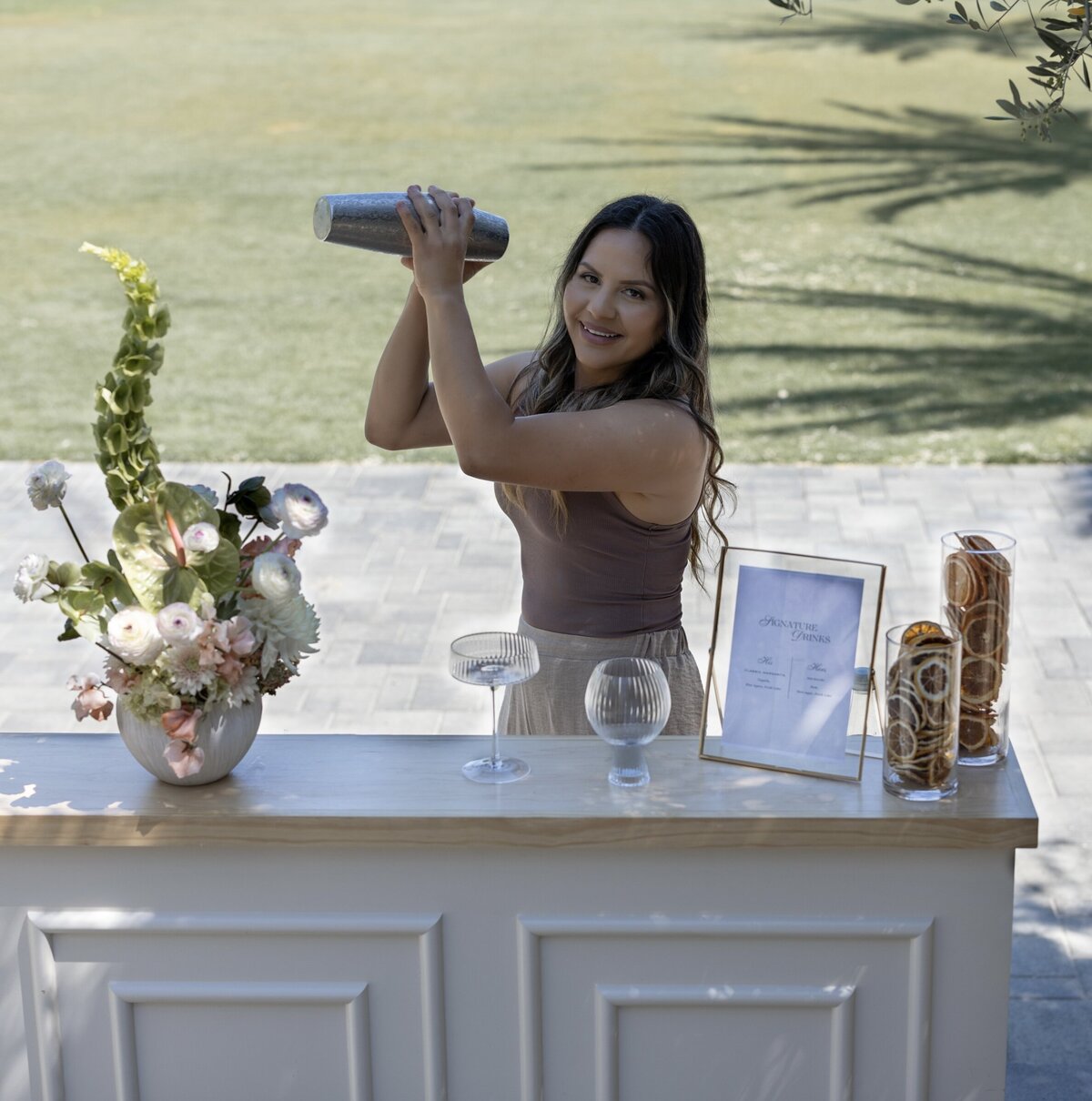 CIRINA_CASALUCI_PHOTOGRAPHY_BENJI_BARTENDER_PALM_DESERT_CA-104