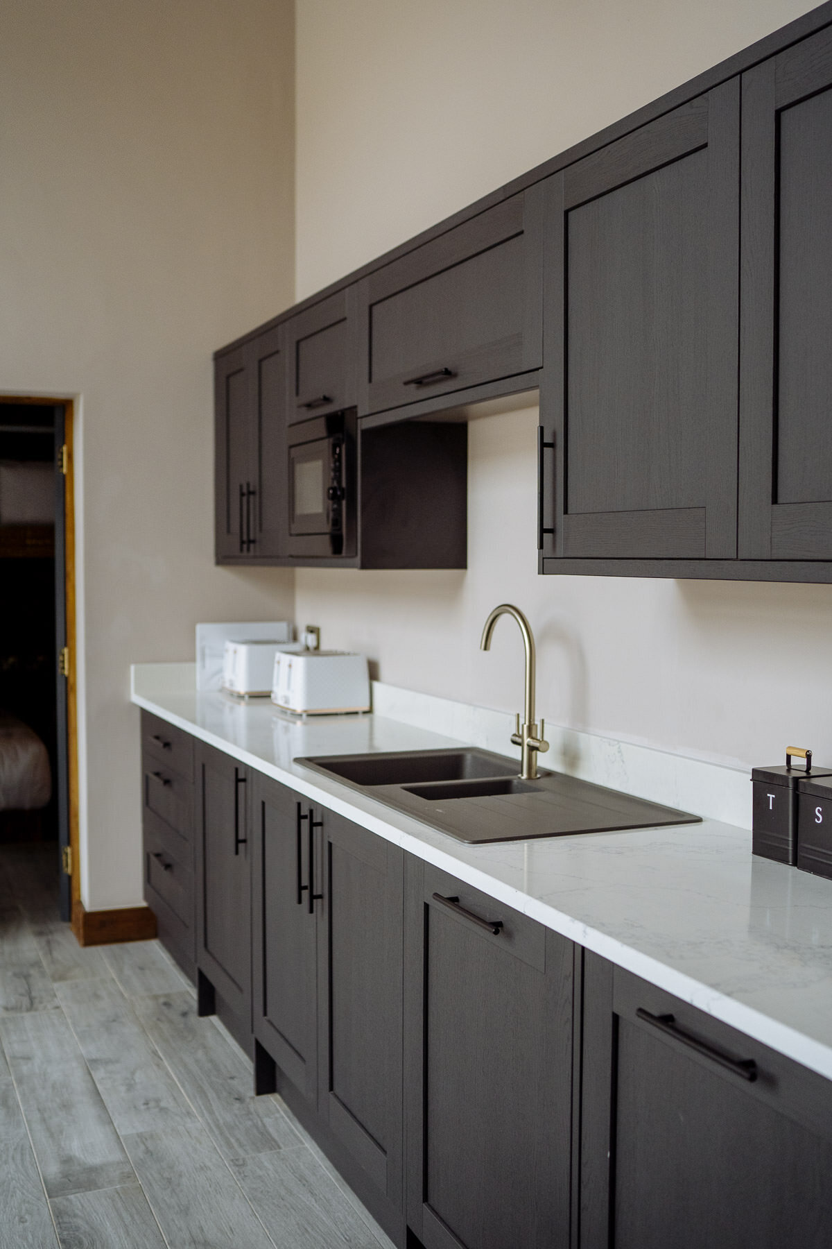 Interiors 14103