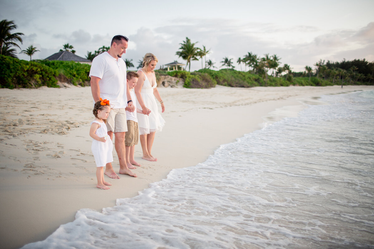 EboniRobyn-Family-Cove-Atlantis-ParadiseIsland-Tiffany-Nassau-TheBahamas-31