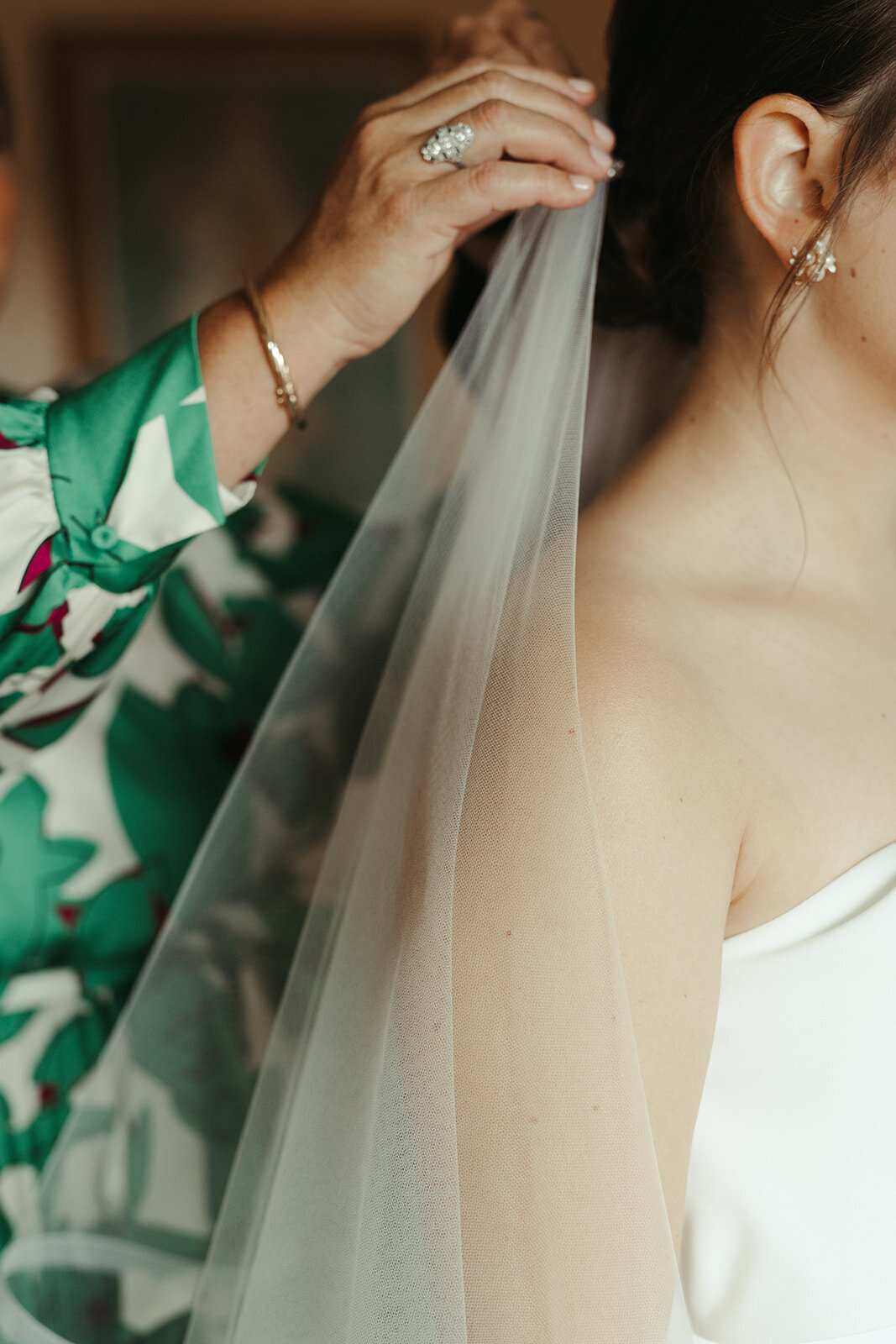 wedding-veil-greenwhich-ct-wedding-nightingale-wedding-and-events