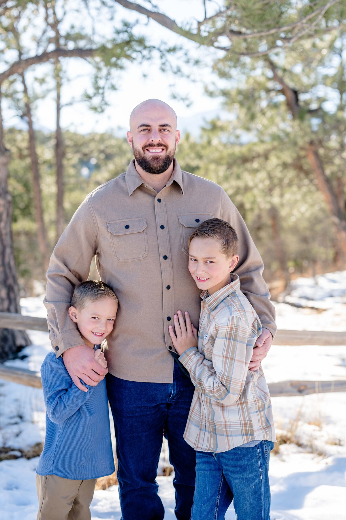 Colorado-Springs-CO-Ute-Valley-Pine-Tree-Christmas-Mini-Session-Magnolia-and-Grace-Photography-Co-CourtneyG-# (1)-18