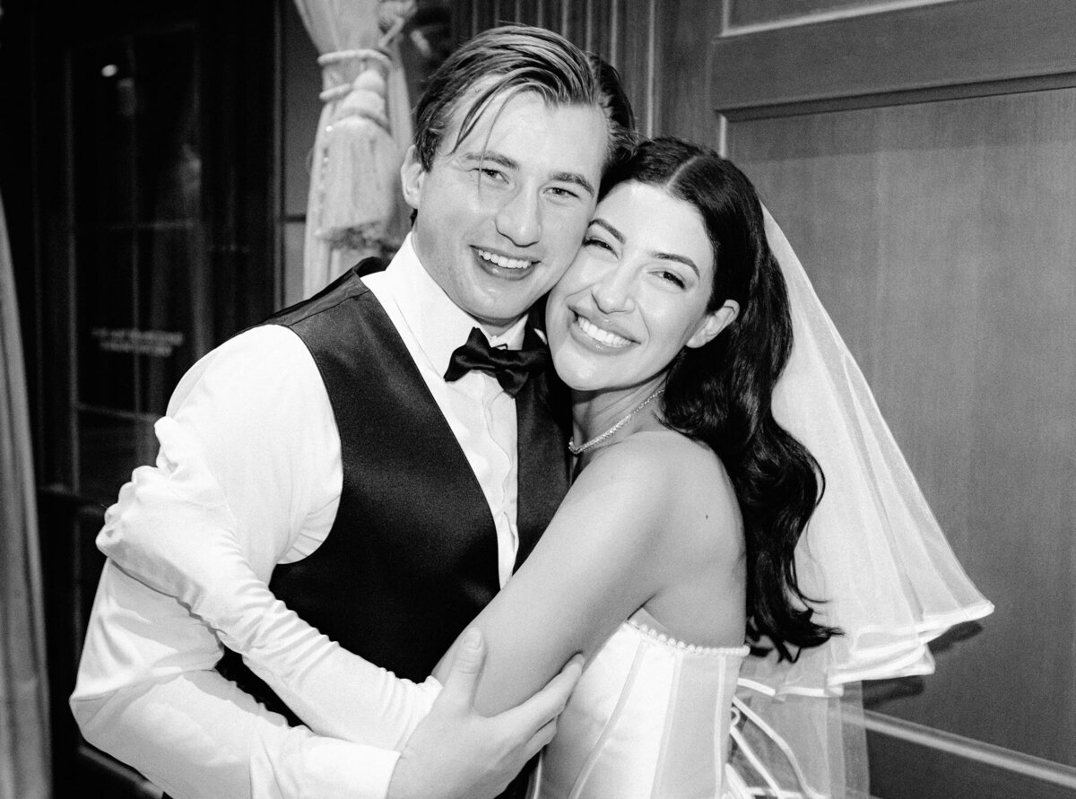 Romantic Villa Siena wedding images by Phoenix wedding photographer