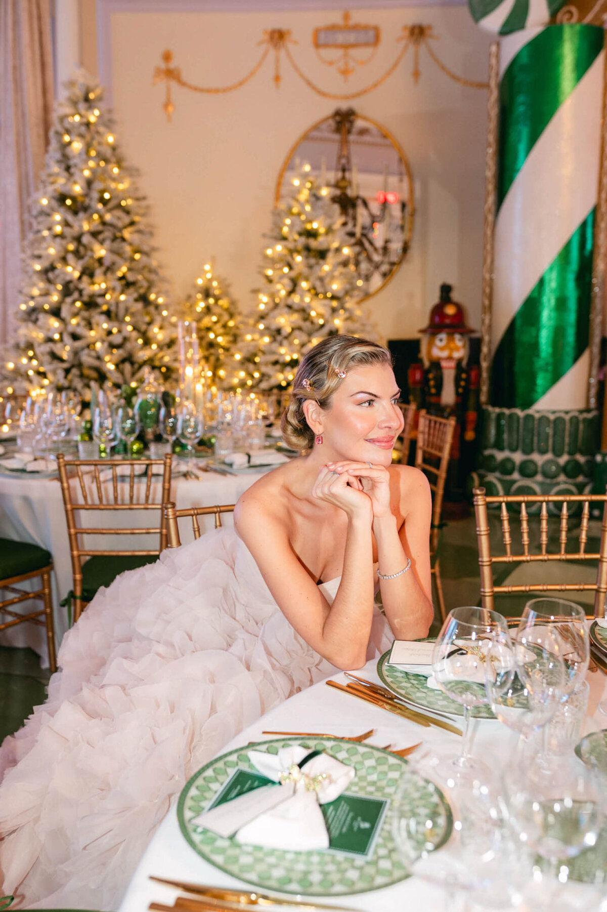 515-Notre-Dame-The-Ritz-Carlton-Montreal-Canada-Victoria-Philippe-Wedding-43