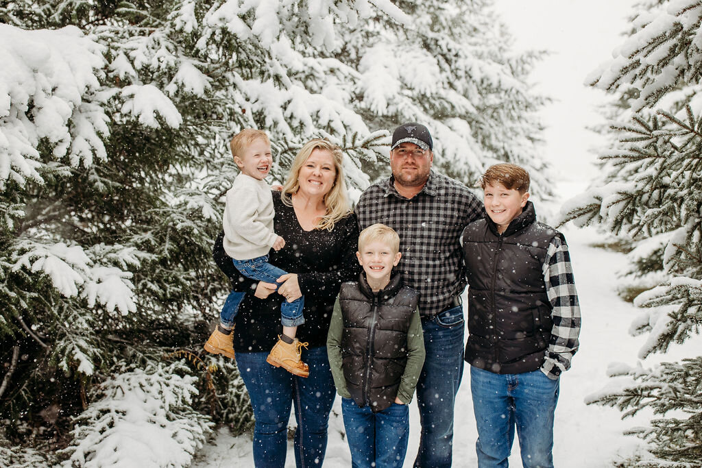 Xmas22-Brynn-37