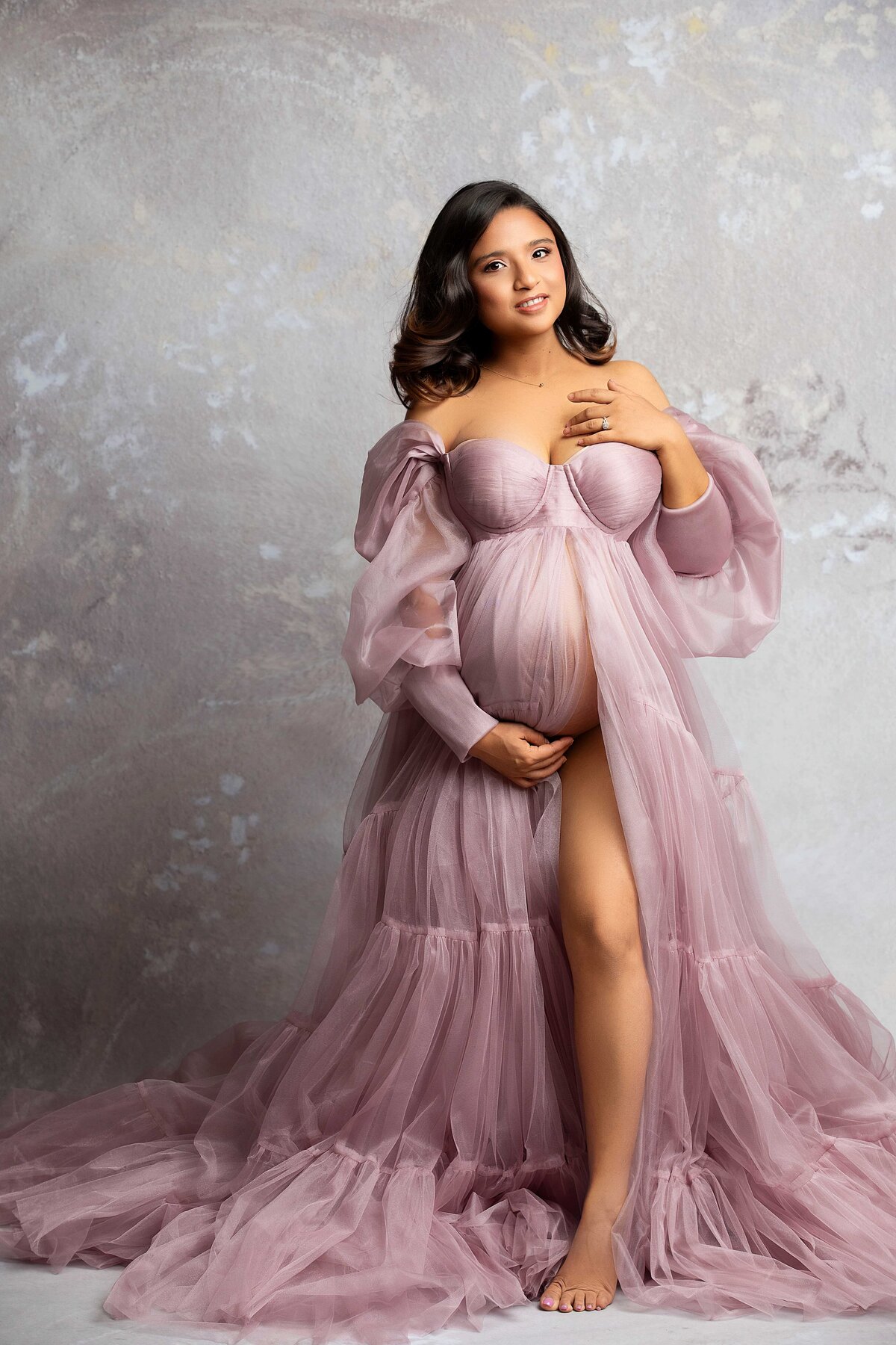 Phoenix maternity photos in lavender