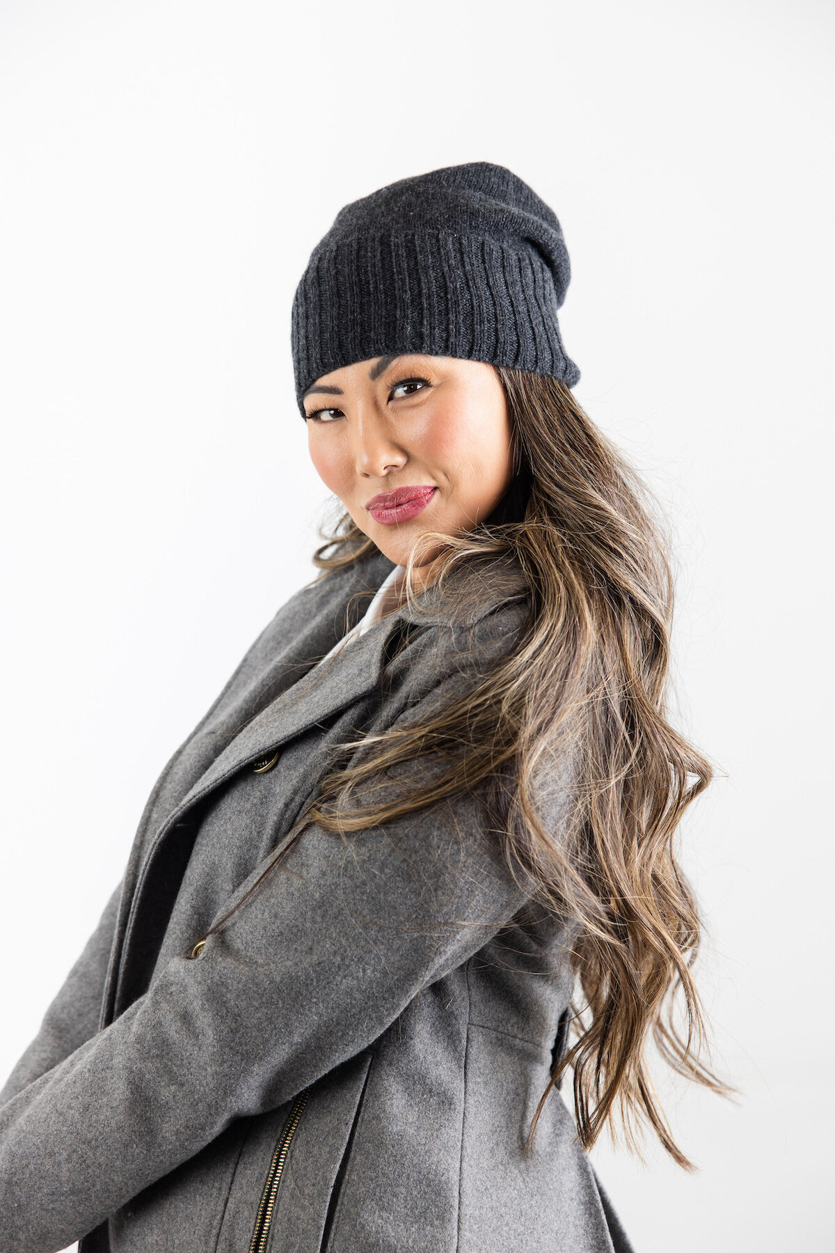 Coastal Cashmere Seattle Beanie Charcoal 3