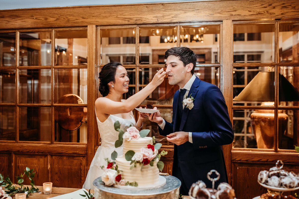 New_Hampshire_Wedding_Photographer_Bedford_Village_Inn-82