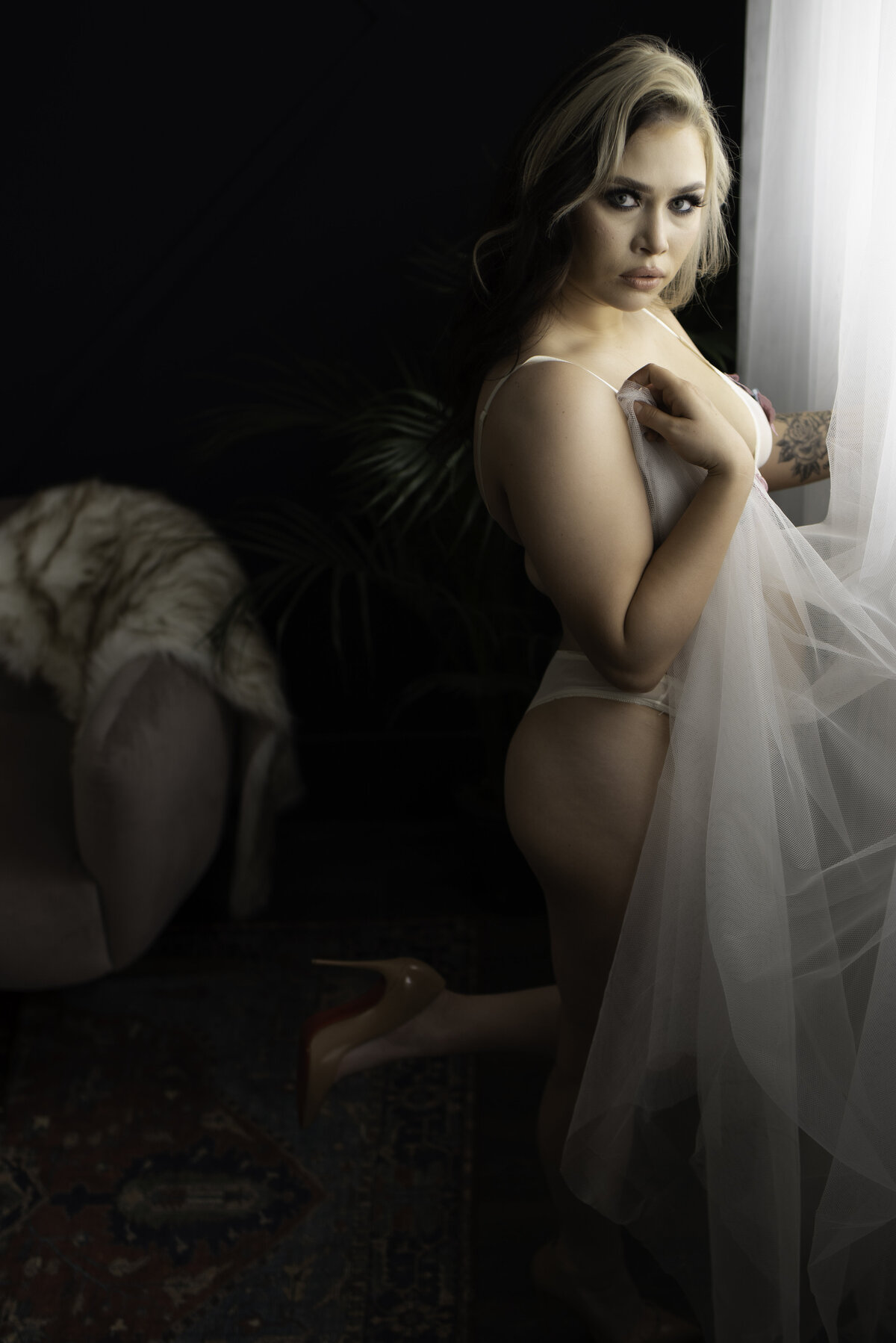 Luxury self-love photography in Ferndale, MI for women of all backgrounds.