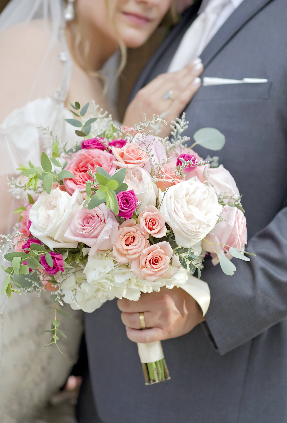 bridal bouquet-robin rogers photography