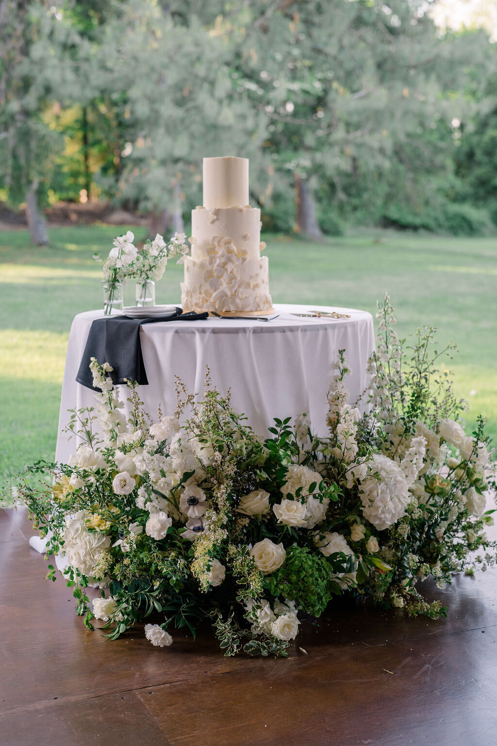 wedding cake
