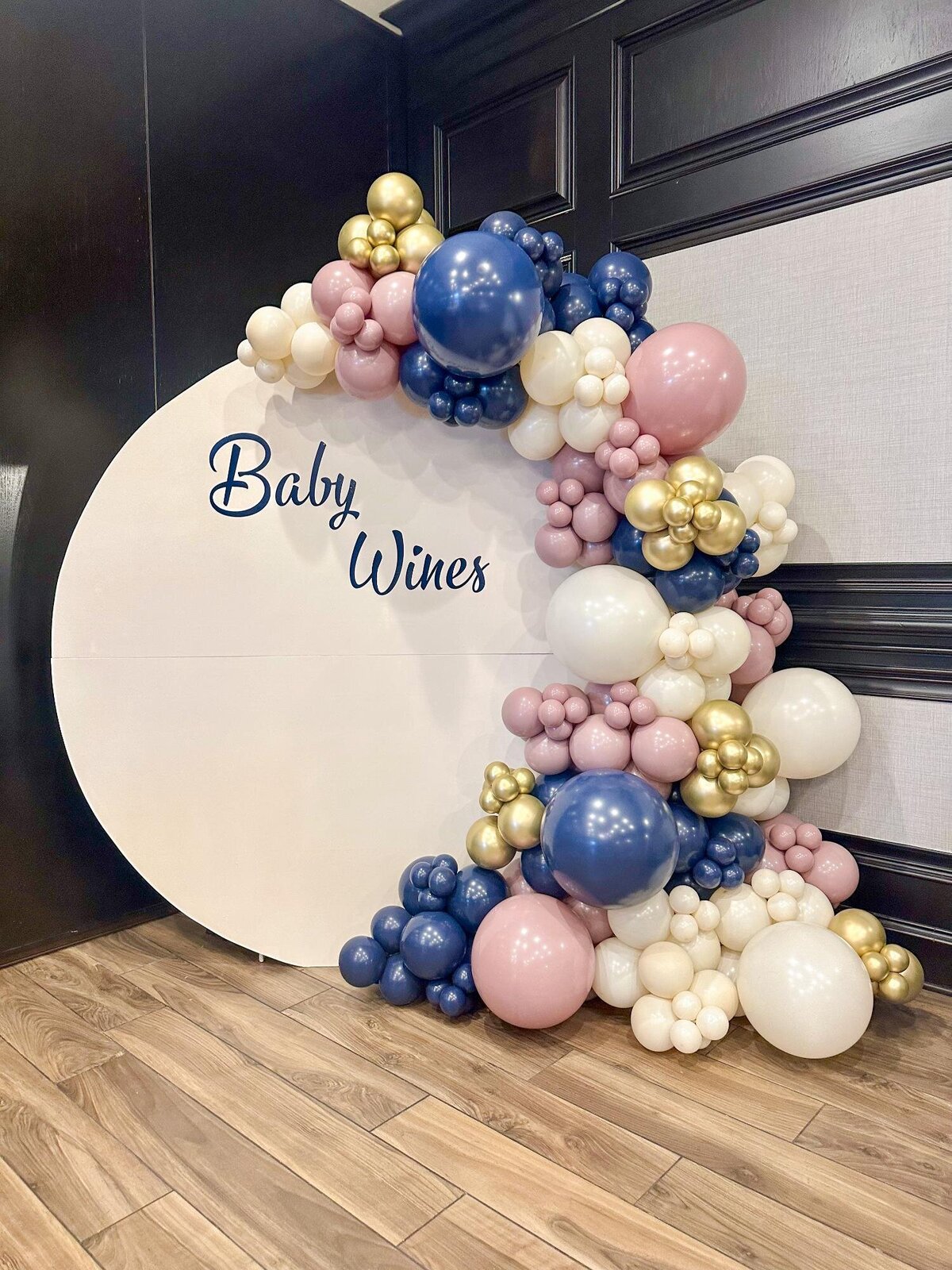 baby wines balloons and backdrop for Chicago baby shower