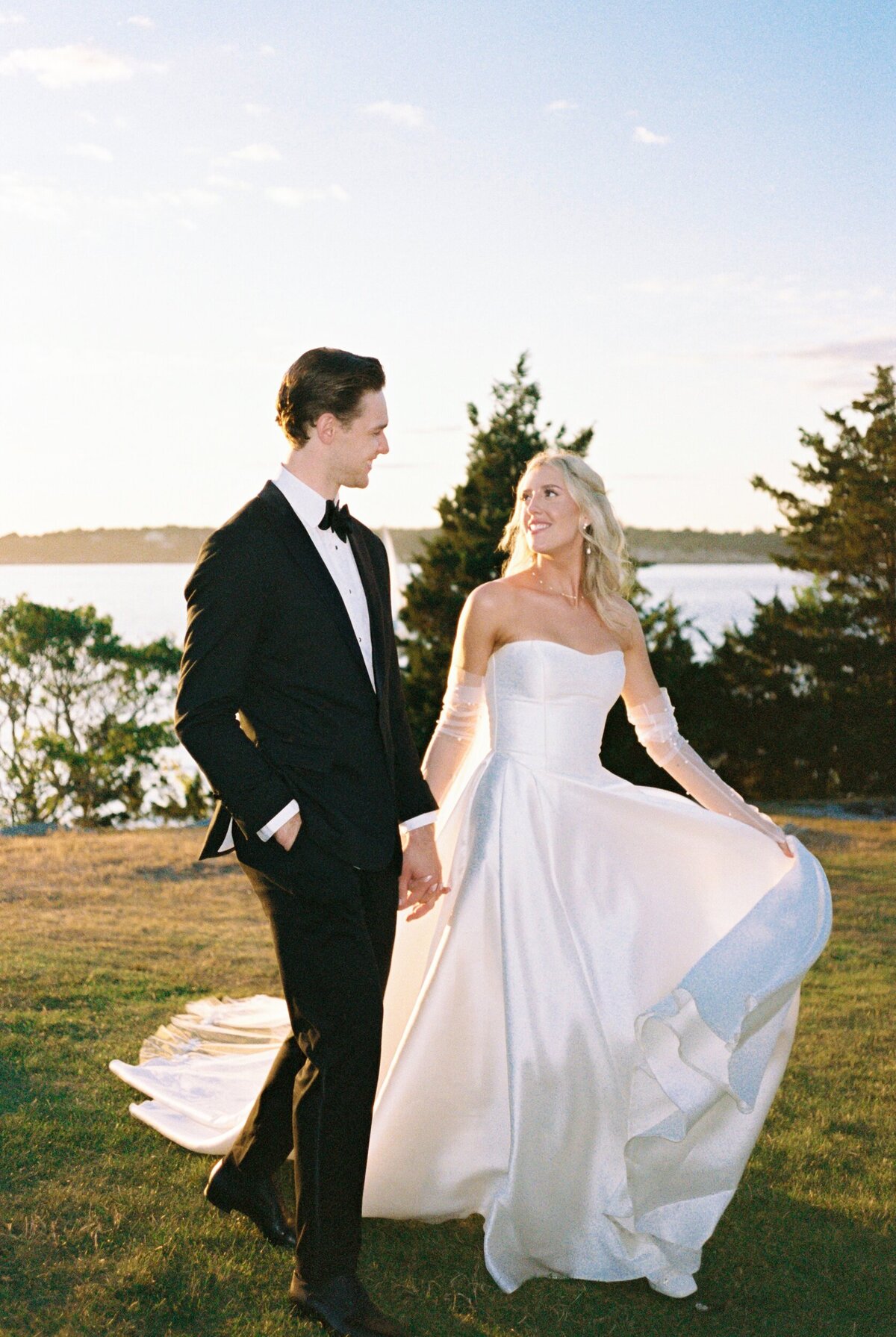 Rachel Mark Castle Hill Inn Lauren Fair Wedding Photographer Newport00074