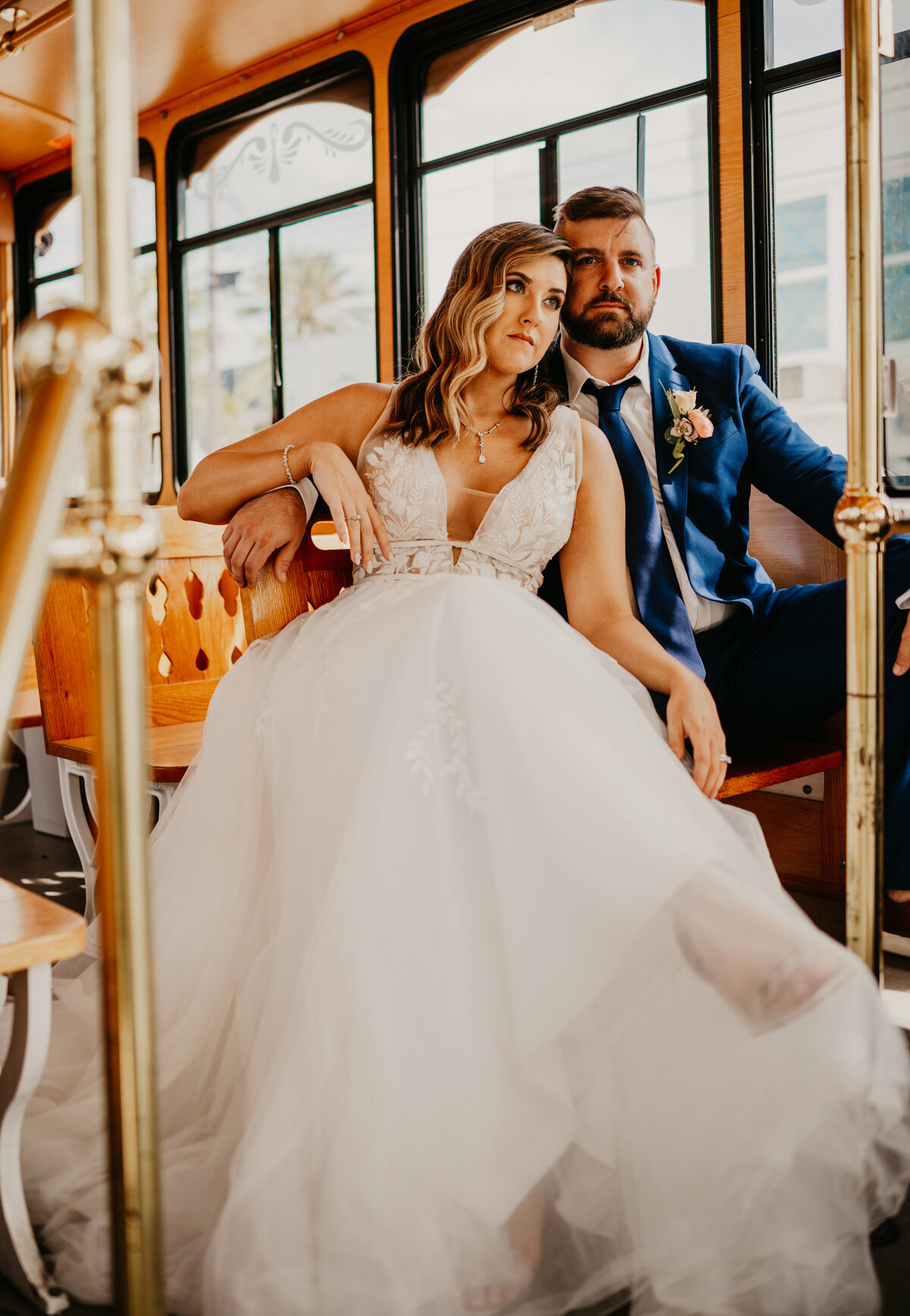 mariah-lacy-photo-green-bench-elope-in-tampa-chantilly-chic-planners-135
