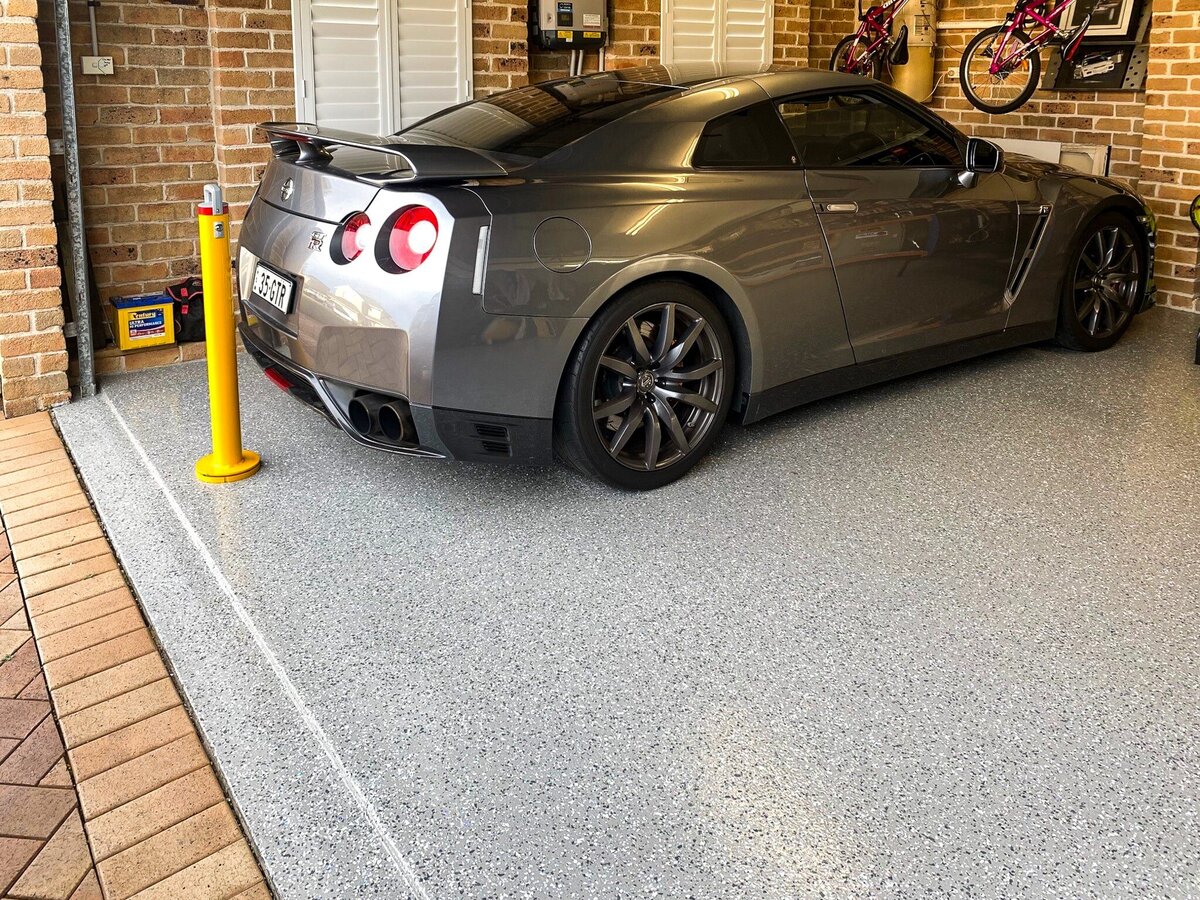 Garage bollard