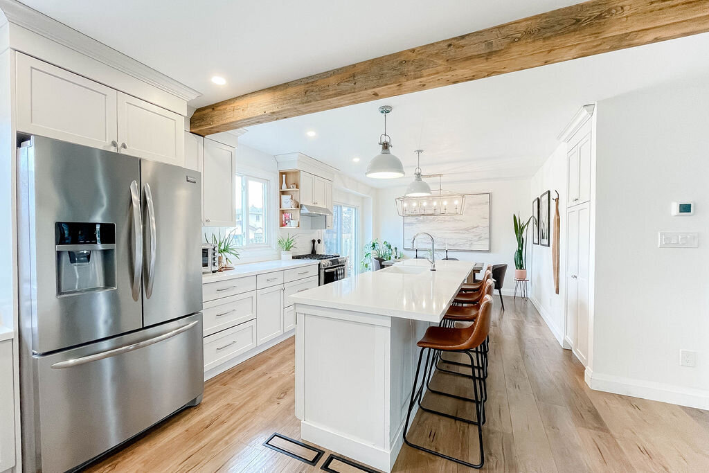 rustic-kitchen-ceiling-beam