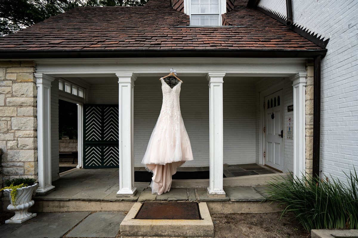 Chicago-Wedding-Photographer-Lauren-Ashley-Studios-Danada-House-Wedding-1-2