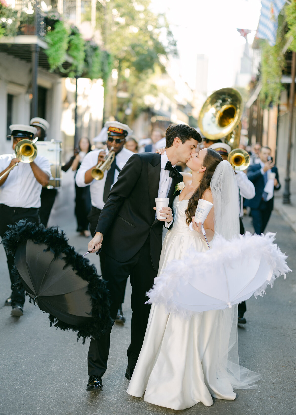 Marche_Wedding_French_Quarter_New_Orleans_Photographer_Alyse_and_Ben_Photography--6