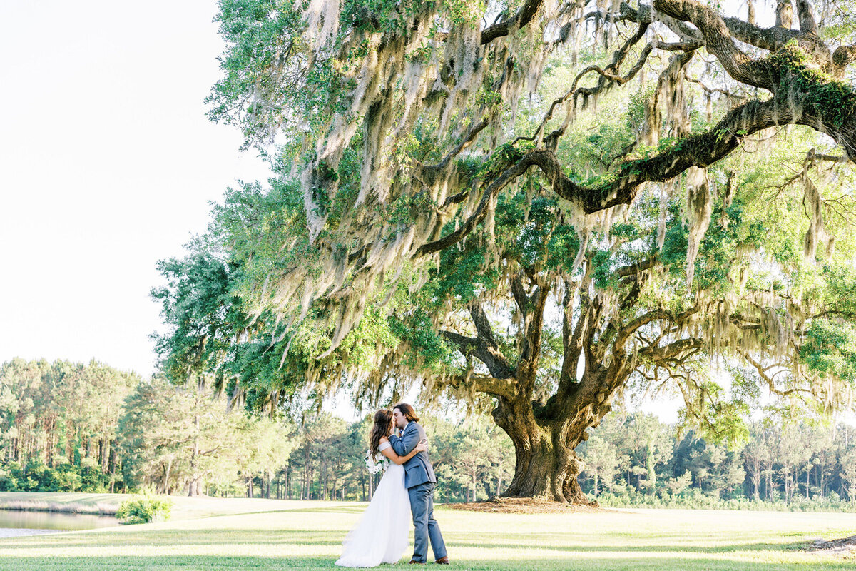 Charleston Elopement Planning | Intimate and Romantic Elopements with Styled Elopements ™ by Pure Luxe Bride.