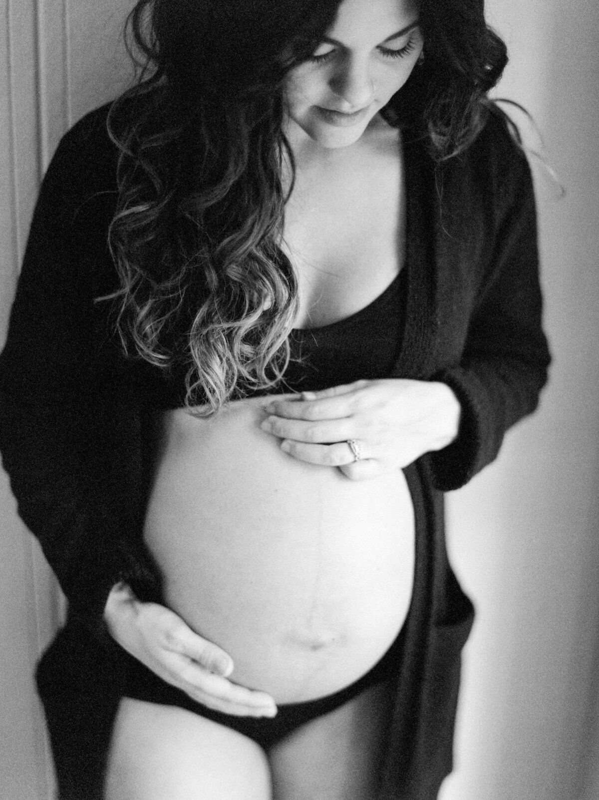 best-portland-oregon-maternity-photographers-by-the-tenneys-photography-08