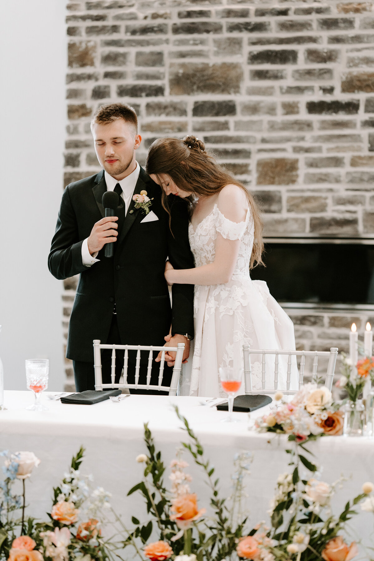 kraber-the-gathering-grounds-iowa-wedding-132