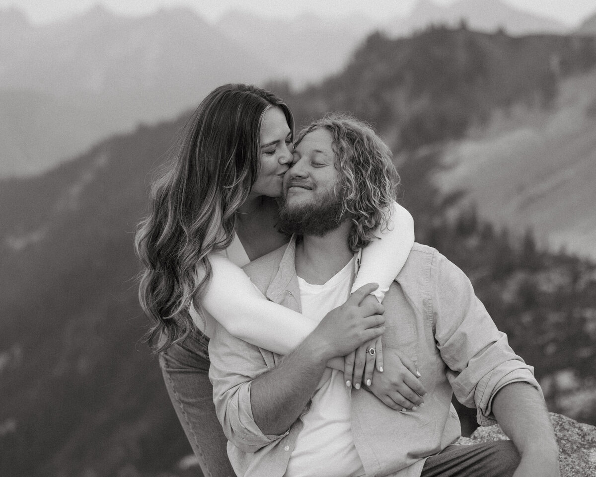 Engagement-Session-PNW-North-Cascades-Washington-Couples-Photographer-Tessa-Marie-Collective