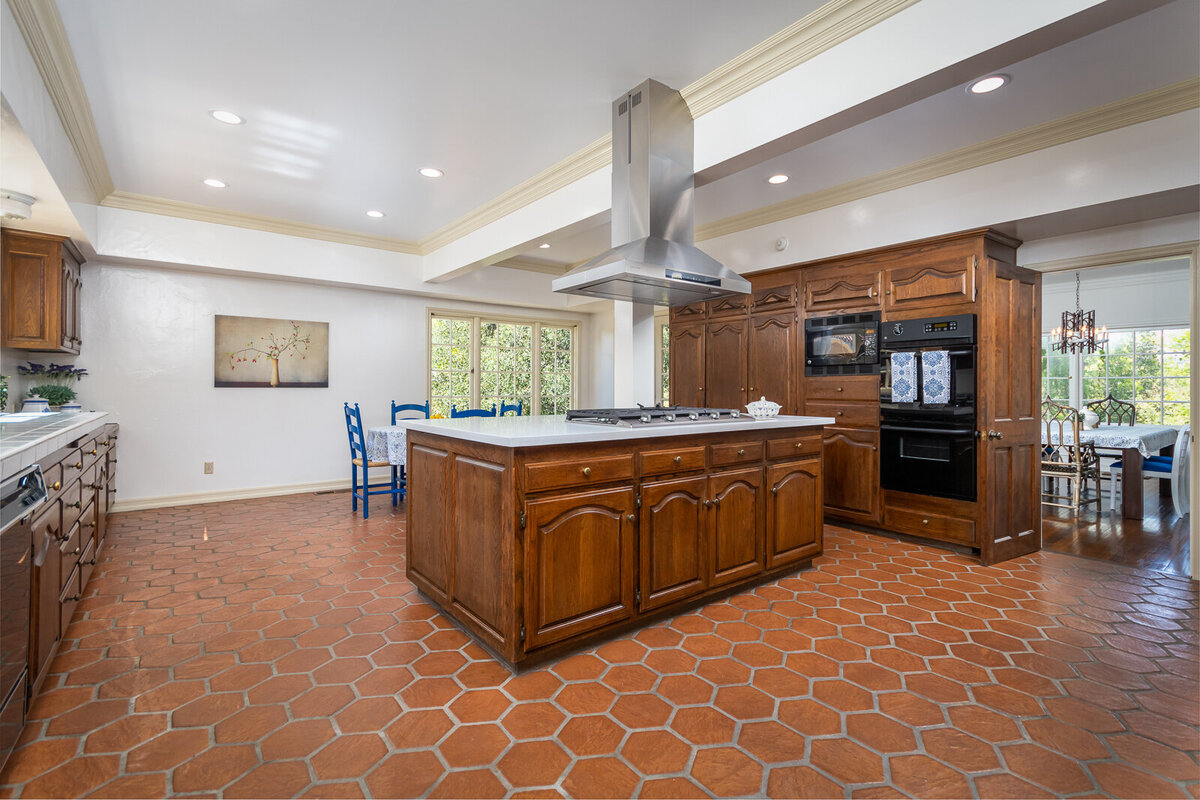 GYP_832 Highland Dr_021_MLS