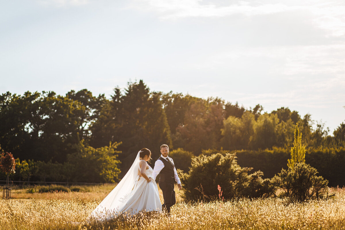 Natural Wedding Photographer Kent_cplavery EMILY OLLIE WEDD 23 col-907-1