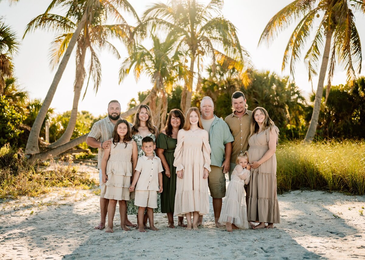 Shantie Family Portraits 2024 - Chasing Creative-28