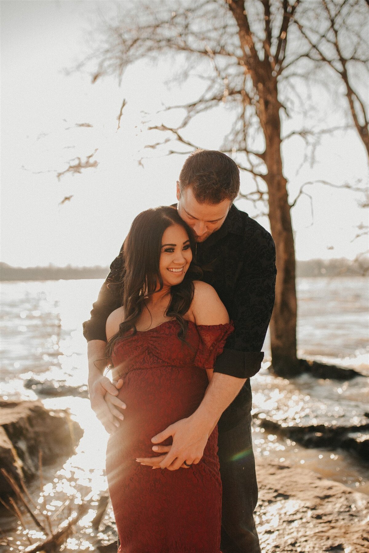 Brizzy-Rose-and-Emma-Falls-of-The-Ohio-River-New-Albany-Maternity-Session-2
