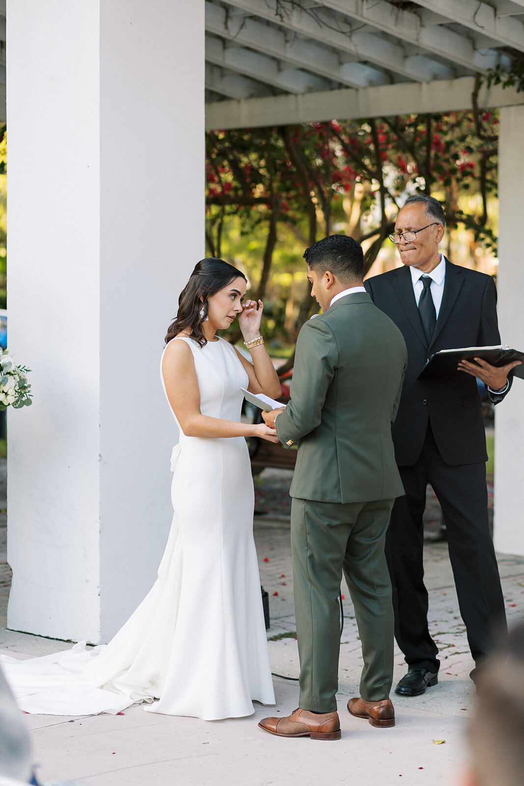 rosed-photo-elopement-in-florida-chantilly-chic-planners-north-straub-park-8