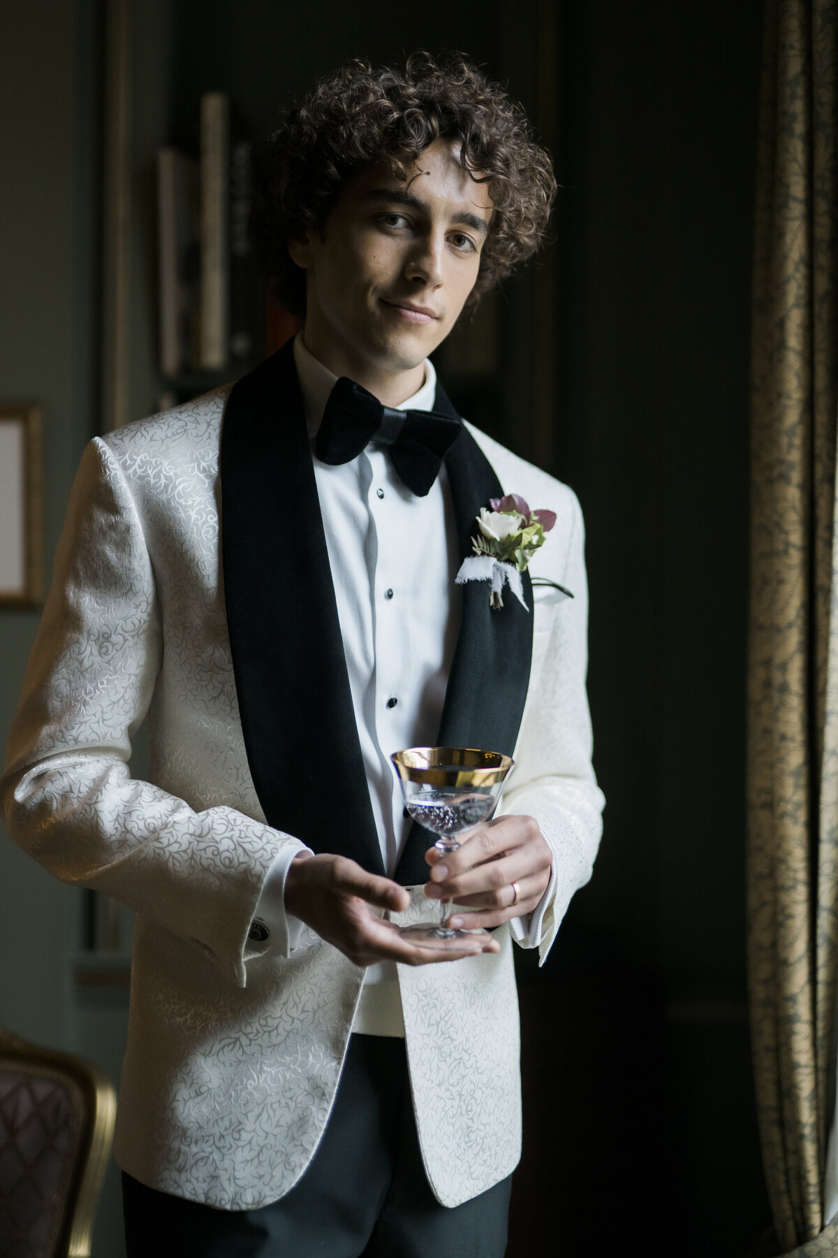 0420TheUniversityClubTorontoWeddingPhotographerLisaVigliottaPhotography