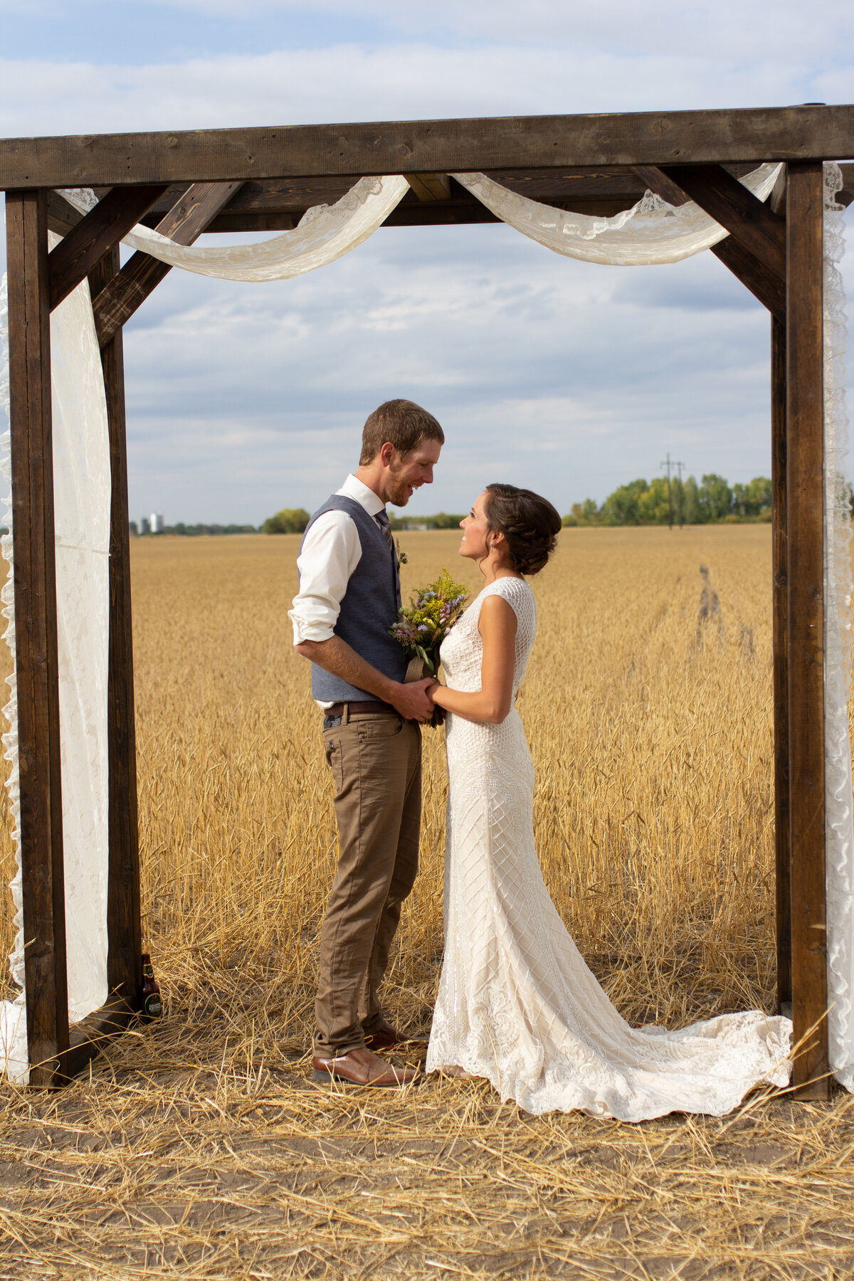 Edmonton-Farm-Wedding-Photographer-31