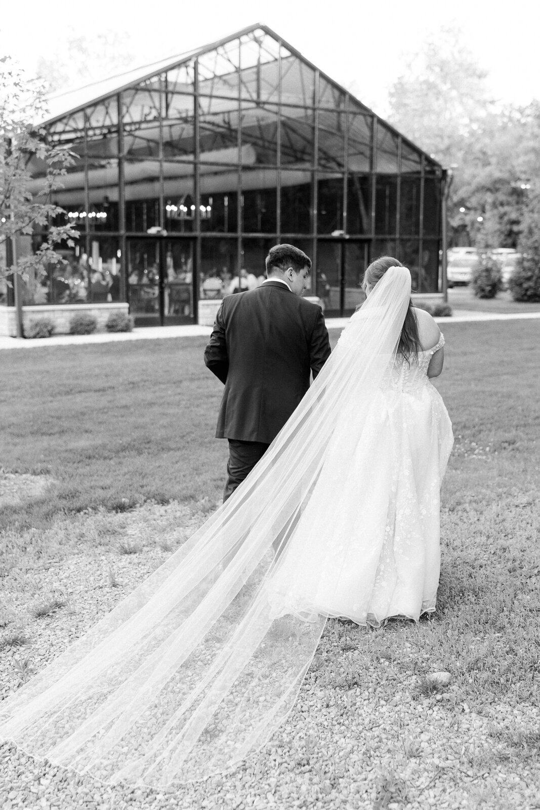 Conservatory at Evergreen Wedding Indianapolis Alison Mae PhotographyAMP03780