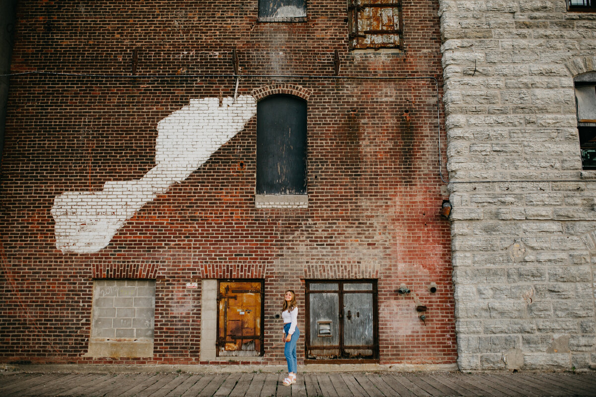 high school senior being photographer